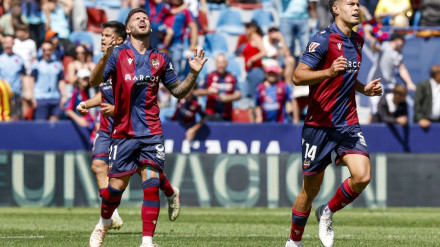 Lozano se lamenta en el empate a uno ante el Tenerife