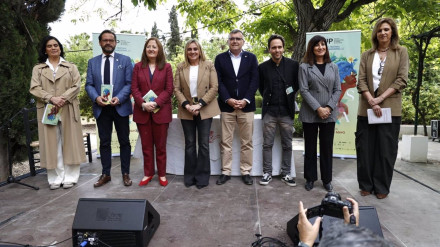 Inauguración del XXI Festival Internacional de Poesía de Granada, a la que ha asistido la alcaldesa de la ciudad, Marifrán Carazo