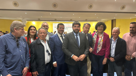 El presidente de Murcia, los alcaldes de Lorca y Puerto Lumbreras, el presidente de la patronal Ceclor y empresarios del sector agrícola