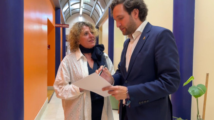 Marian Bandrés, presidenta de ACOMSEJA, e Isaac Claver, presidente de la DPH