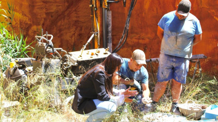 La concejala de Urbanismo en un solar en el que se realizarán estudios geotécnicos y arqueológicos