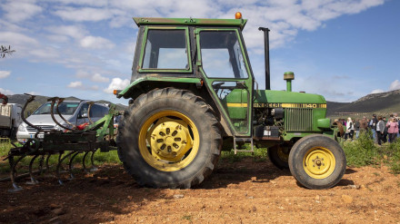 Fallece atropellado por el arado de un tractor en un cortijo de Osuna en Sevilla