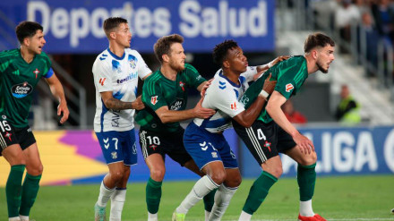 Empate sin goles en el Heliodoro Rodríguez López entre Racing de Ferrol y Tenerife.