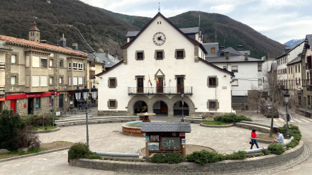 Plaza del Ayuntamiento de Biescas