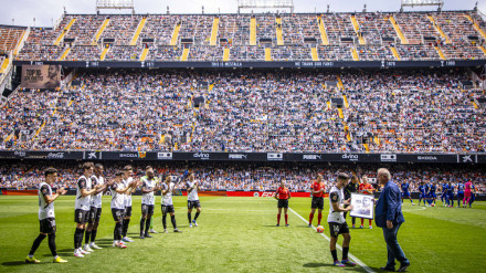 Mestalla rindió homenaje a su capitán