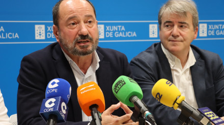 El director de Turismo de Galicia, Xosé Merelles, y el delegado territorial de la Xunta en Ourense, Manuel Pardo, en el acto de presentación de la ViBoMask