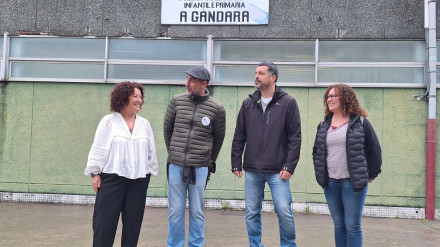 Chus Luaces, presidenta del ANPA, con el secretario y Mon Fernández y Bea Mosquera
