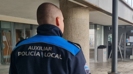 Foto de archivo de un auxiliar de la Policía Local de Valdoviño
