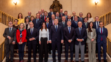 La presidenta de la APA, Rosario Soto, asiste a la reunión de presidentes de las 28 autoridades portuarias con el presidente de Puertos del Estado, Gustavo Santana.