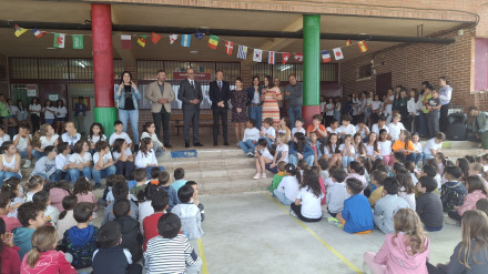 Visita del consejero de Educación y del alcalde de Lorca al colegio de Purias
