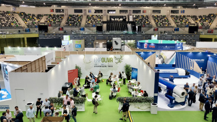 Uno de los pabellones de Expoliva 2025