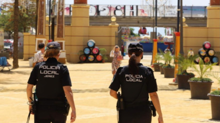 Policías patrullan ya por el Parque González Hontoria