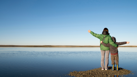 Una madre con un hijo