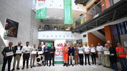 El colegio Velilla Park de Almuñécar y los IES Julio Rodríguez y Giner de los Ríos de Motril son "zona cardioasegurada"