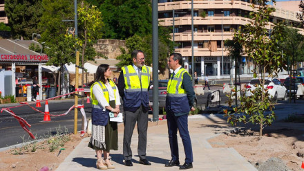 Visita de representantes institucionales a la obra de la Ronda del Marrubial