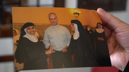 Robert Francis Prevost con las agustinas contemplativas de Alcala de Henares