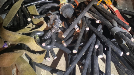 Cable de cobre intervenido