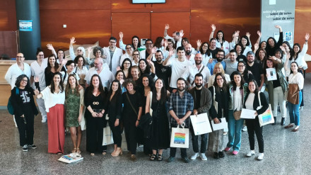 Foto de grupo de los residentes de Enfermería en su despedida