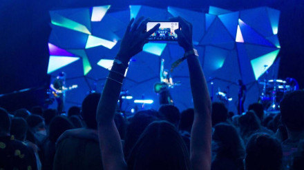 2G85WW2 2G85WW2 BARCELONA, ESPANA  JULIO 9. Amaral en concierto en el Escenario Estrella Damm del Festival Cruilla 2021