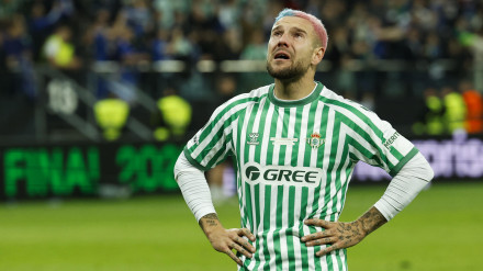 Ruibal, llorando tras la derrota del Betis ante el Chelsea