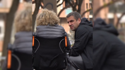 La historia de amor de Menchu y Álex, invencible frente a las adversidades: ella sufre una enfermedad neurodegenerativa