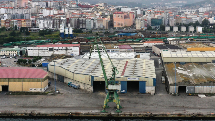 Nave de Galigrain en el puerto de A Coruña