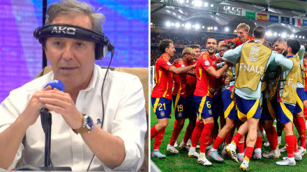 Paco González | La selección española celebra un triunfo