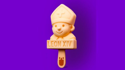 El helado con forma del Papa León XIV