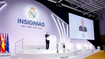 Florentino Pérez, presidente del Real Madrid, durante el acto institucional de la entrega de insignias