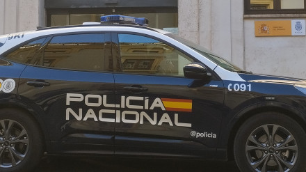 Vehículo de la Policía nacional