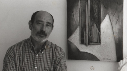 El pintor Sergio Vázquez en su estudio de la Calle María, año 2004