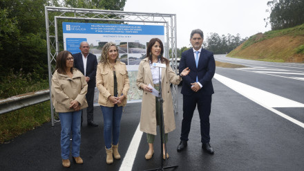 La conselleira, María Martínez,  visitó las obras en Ortigueira