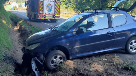 Uno de los automóviles en el accidente de Doso