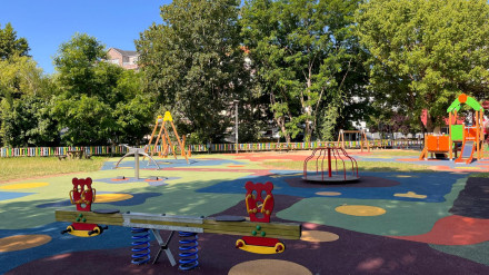 Una de las fotos del área infantil del Parque Rosalía en Ares