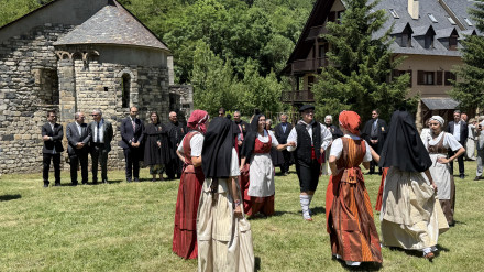 L'acte institucional de la Hèsta d'Aran ha acabat amb danses araneses.