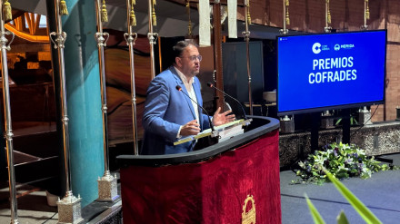 Antonio Rodríguez Osuna, alcalde de Mérida, habla del monolito