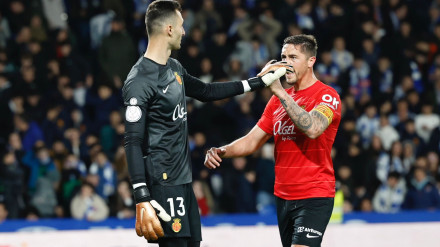 Greif con Raíllo en un partido