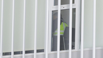 18/02/2025 Agentes de la Unidad de Delincuencia Económica y Fiscal (Udef) de la Policía Nacional en las dependencias de la Policía Local de Granada. A 18 de febrero de 2025, en Granada (Andalucía, España). Agentes de la Unidad de Delincuencia Económica y Fiscal (Udef) de la Policía Nacional han incautado material en las dependencias de la Policía Local de Granada, por un presunto fraude en el proceso de oposiciones.POLITICA Álex Cámara - Europa Press