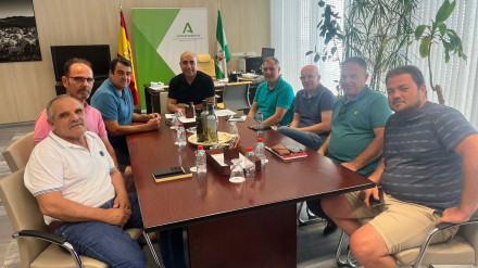 Reunión entre representantes de la Junta de Andalucía y COAG AlmeríaCOAG
