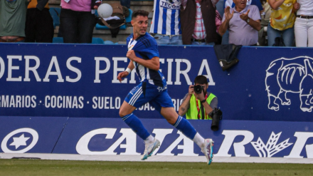 Álvaro Bustos