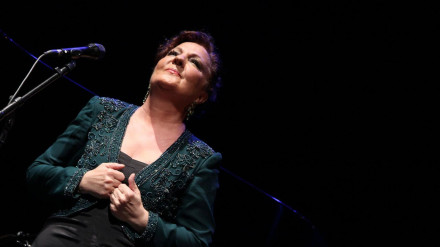 Carmen Linares