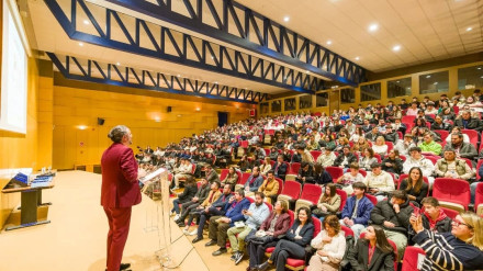 Imagen de un congreso de AJE Ferrolterra celebrado en el Auditorio de Ferrol