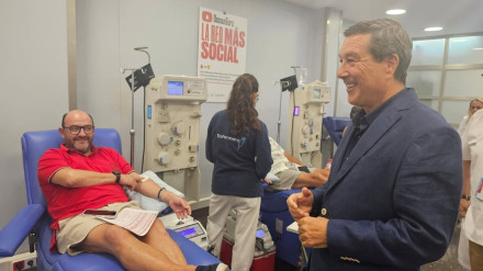 El conseller de Sanidad, Marciano Gómez, visita la sede del Centro de Transfusión en ValenciaSALUD GVA