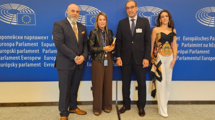 La eurodiputada, Elena Nevado, ha acompañado al alcalde, Rafa Mateos, durante el acto de presentación de la candidatura en Bruselas