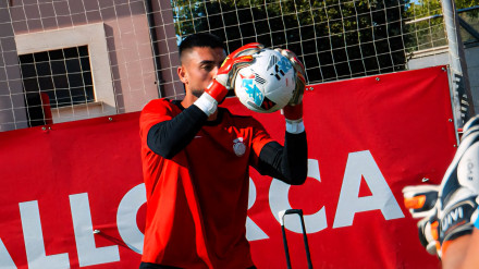 Leo Román
