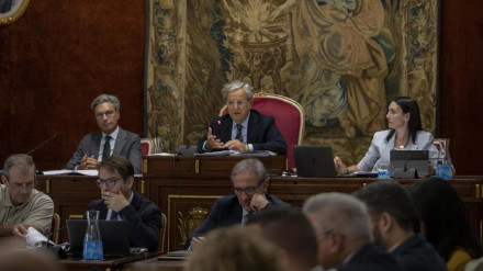 El presidente de la Diputación de Córdoba, Salvador Fuentes (centro), durante el Pleno de septiembre.POLÍTICADIPUTACION DE CORDOBA