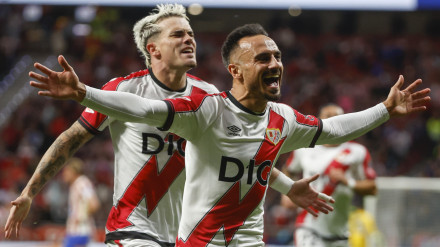 Álvaro García celebra su gol ante el Atlético
