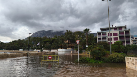 Inundaciones en zonas de Dénia por las fuertes lluvias
