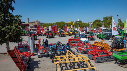 Tractors a la Fira de Sant Miquel de Lleida