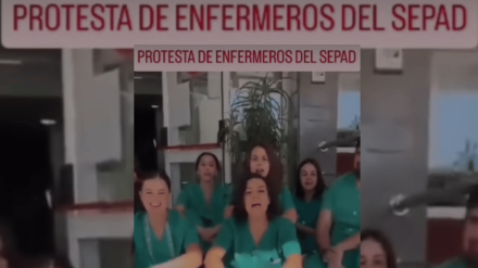 Enfermeros de un centro sanitario de Mérida estallan: "No estamos dispuestos a trabajar gratis"